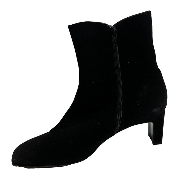 St. John Black Suede Ankle Bootie Size 10.5 Made in Italy EUC - Picture 8 of 13